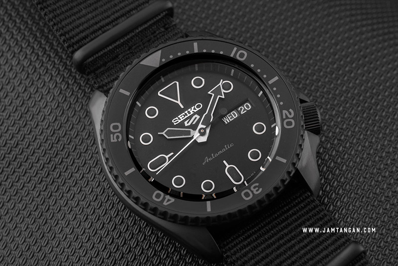 Японские часы Seiko SRPD79K1