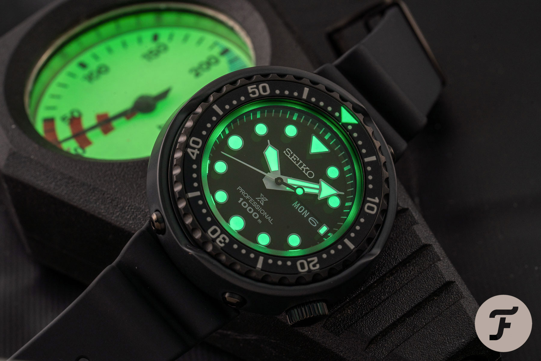 Японские часы Seiko S23631J1