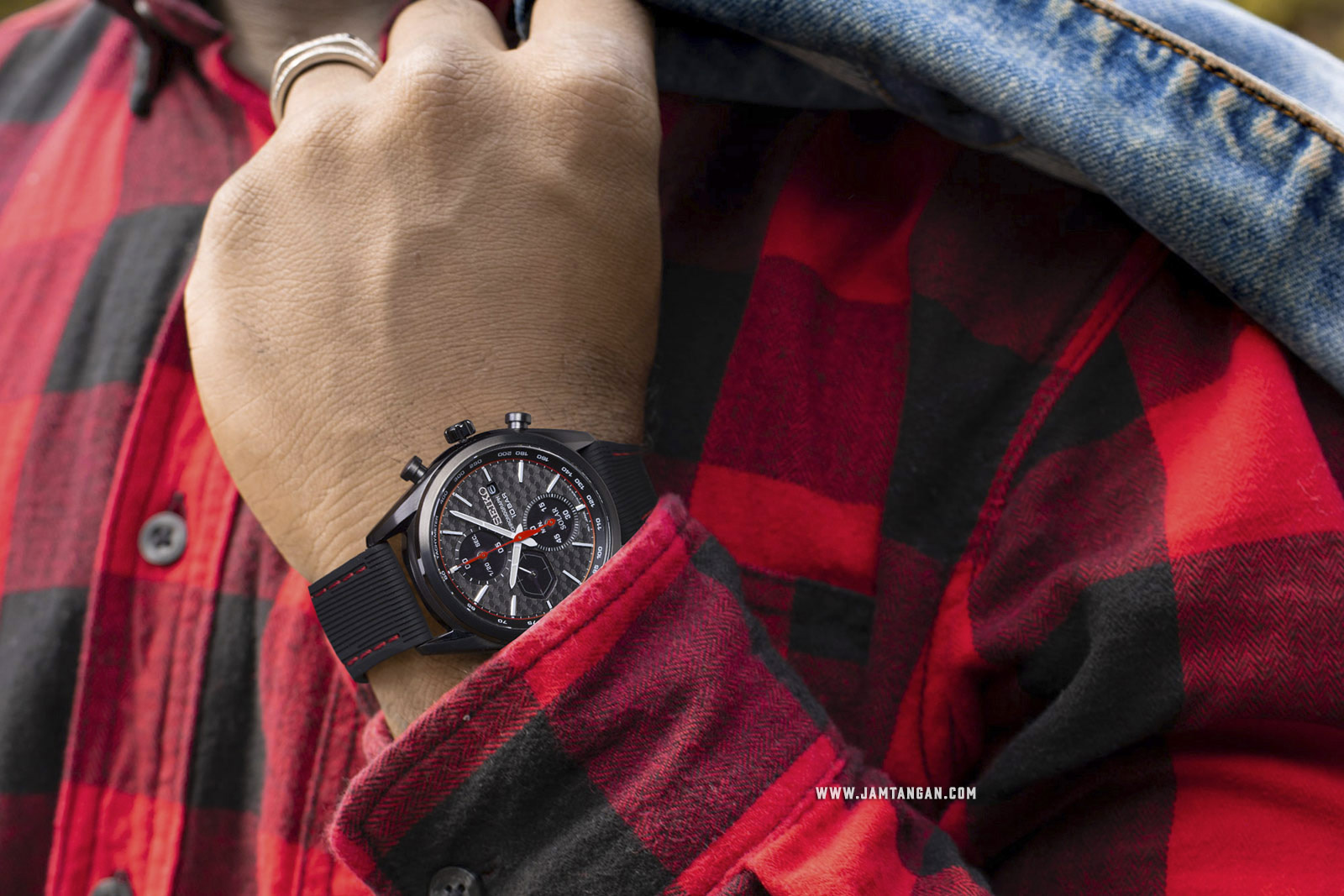 Японские часы Seiko SSC777P1