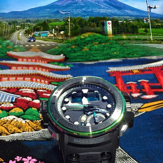 G-SHOCK GWN-Q1000MB-1A