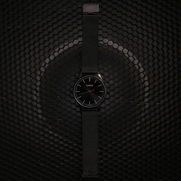 G-SHOCK LTP-E140B-1A