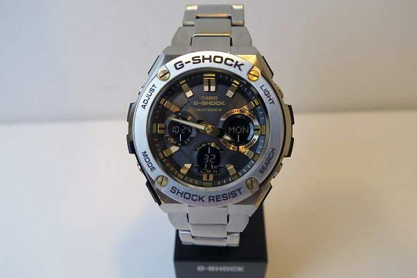 G-SHOCK GST-W110D-1A9