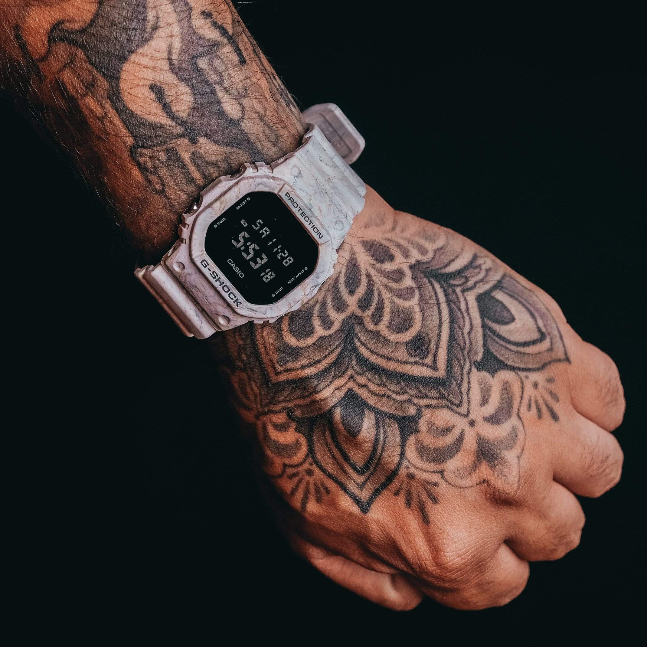 G-SHOCK DW-5600WM-5E