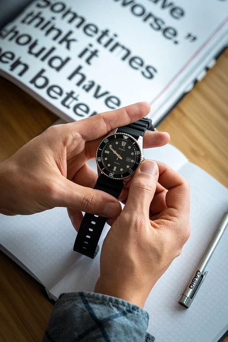 G-SHOCK MDV-10-1A1