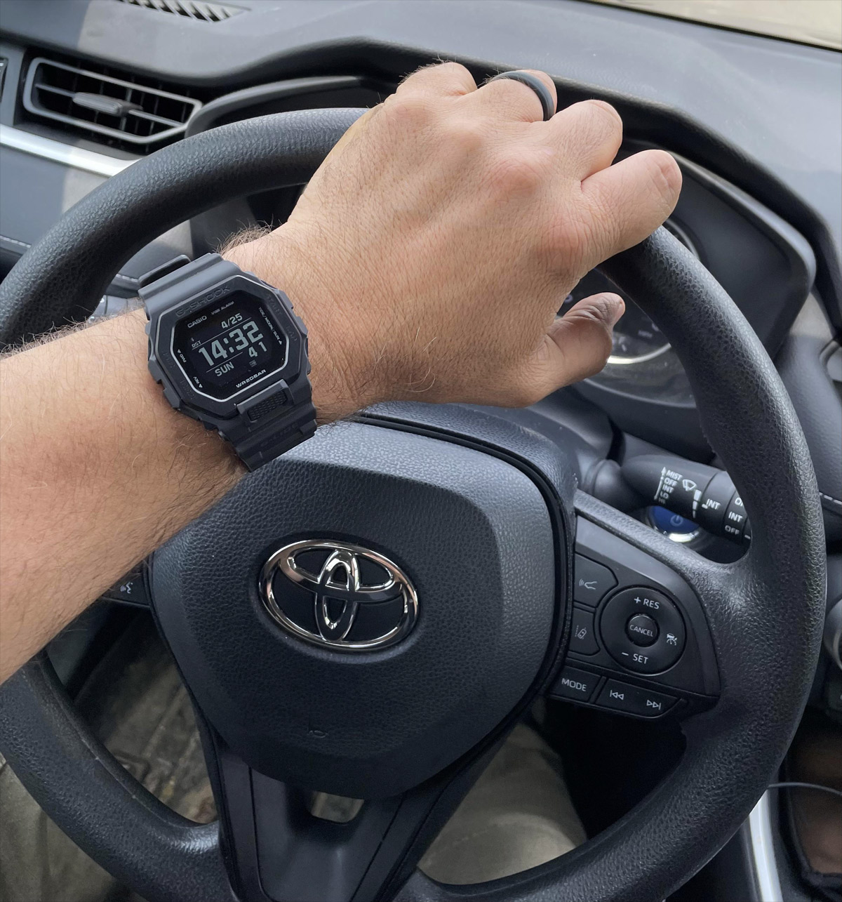 G-SHOCK GBX-100NS-1E