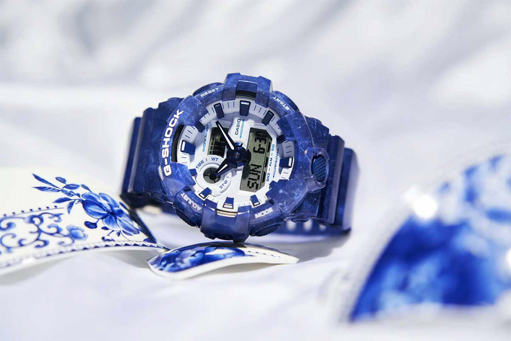 G-SHOCK GA-700BWP-2A