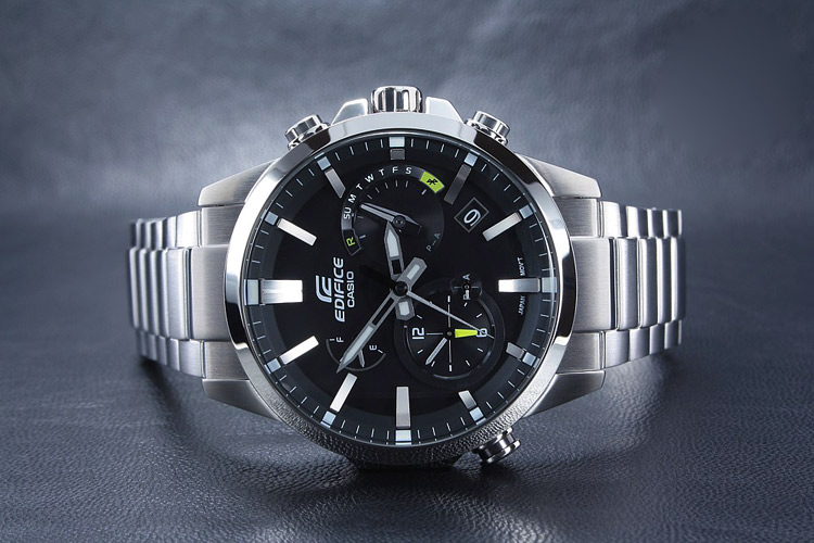 Casio Edifice EQB-700D-1A