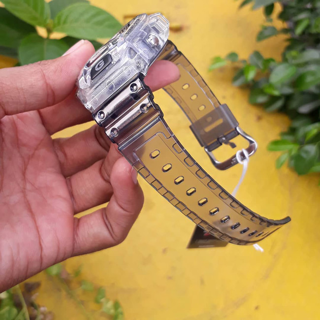 G-SHOCK DW-6900SK-1E