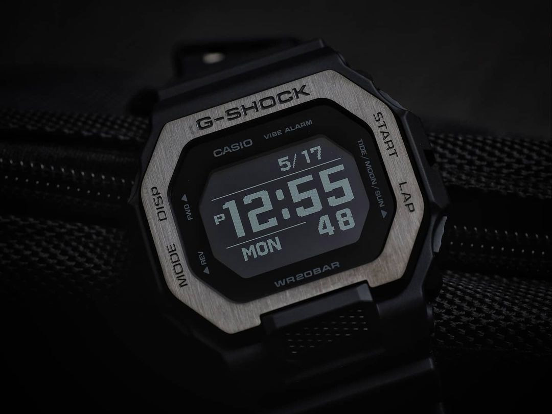 G-SHOCK GBX-100NS-1E