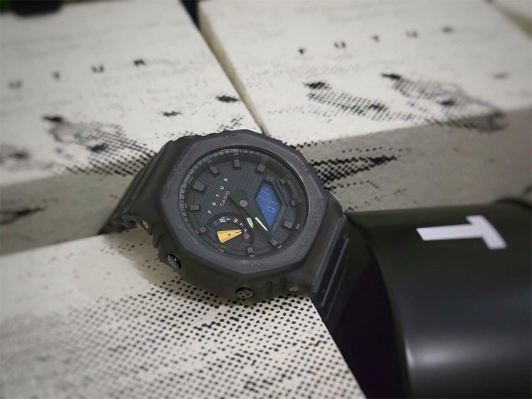 G-SHOCK GA-2100FT-8A