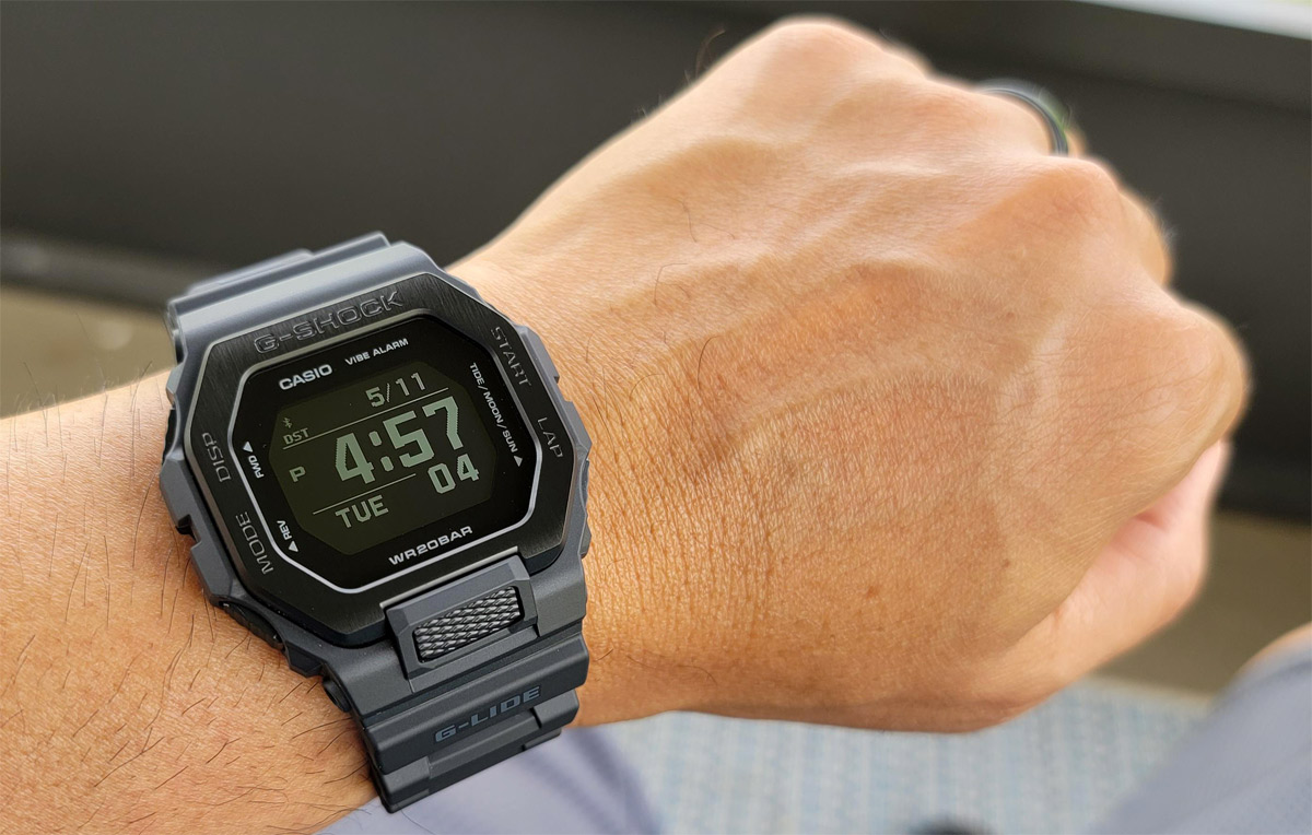 G-SHOCK GBX-100NS-1E