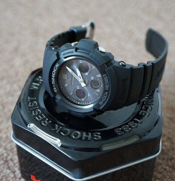 G-SHOCK AWG-M100B-1A