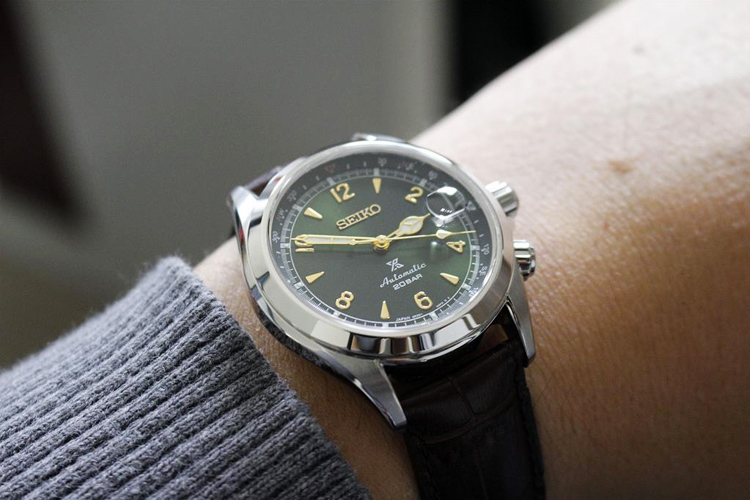 Японские часы Seiko SPB121J1