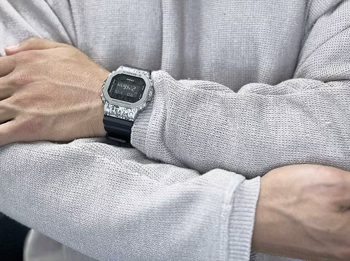 G-SHOCK GM-5600GC-1E