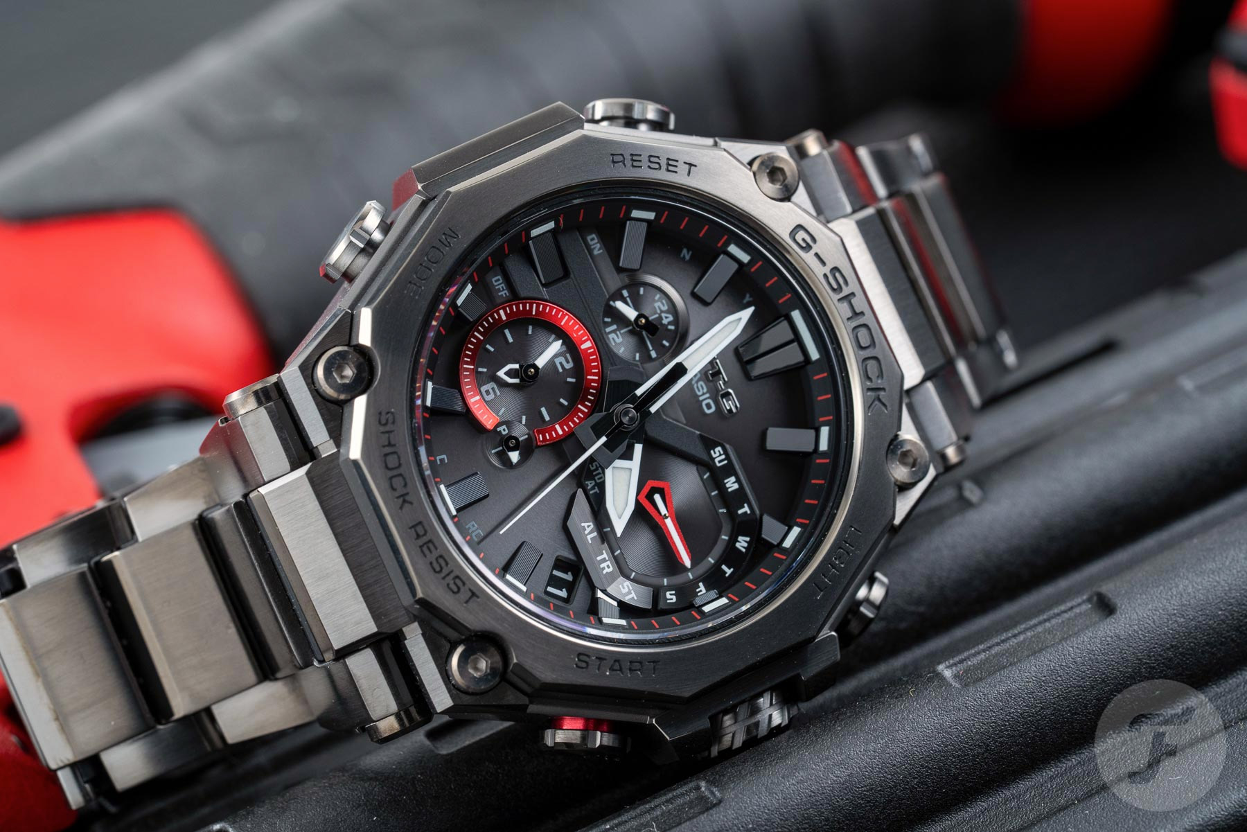 G-SHOCK MTG-B2000BDE-1A