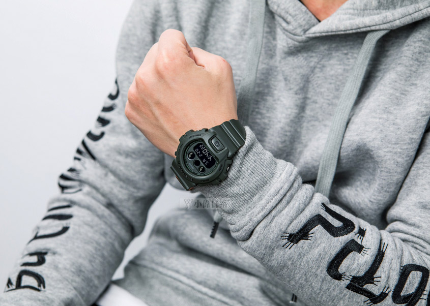 G-SHOCK DW-6900LU-3E