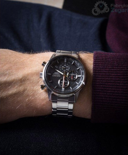 Японские часы Seiko SSB313P1