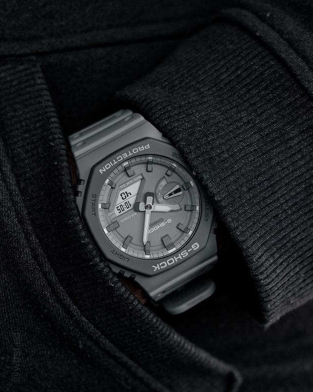 G-SHOCK GA-2110ET-8A