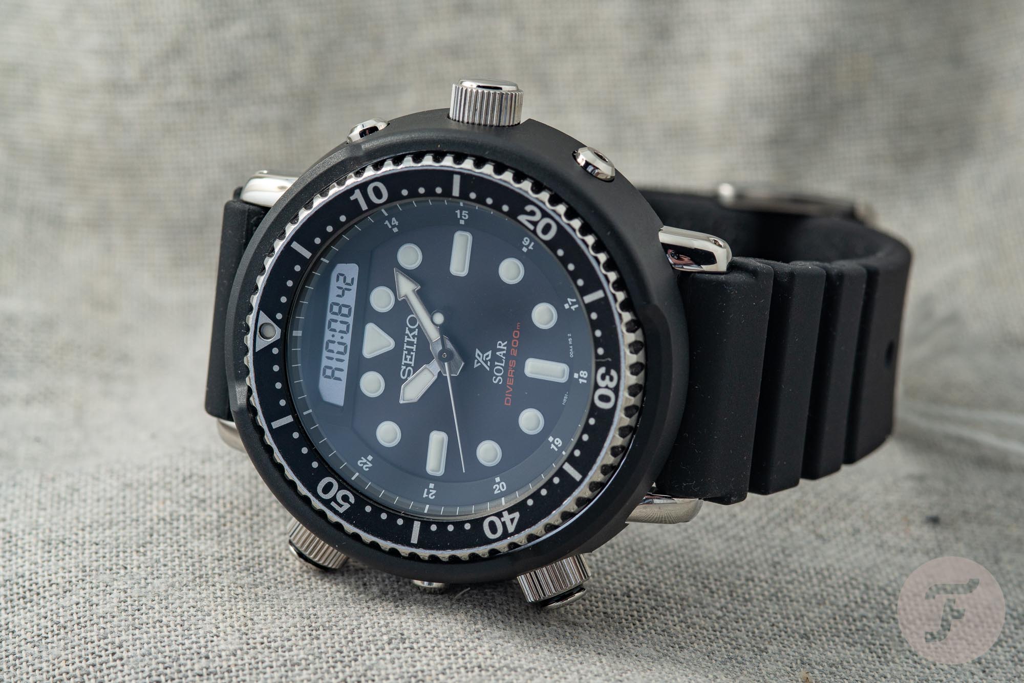 Японские часы Seiko SNJ025P1