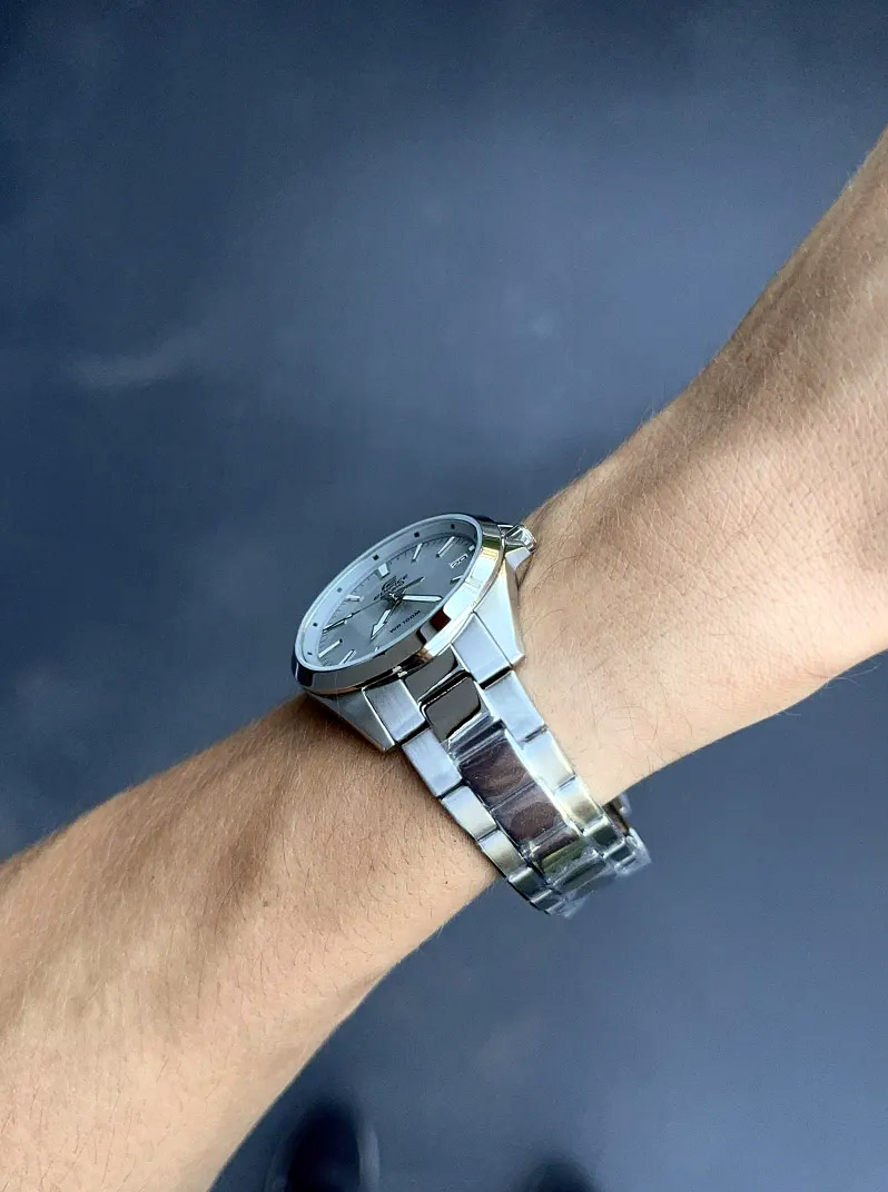Casio Edifice EFV-100D-8A