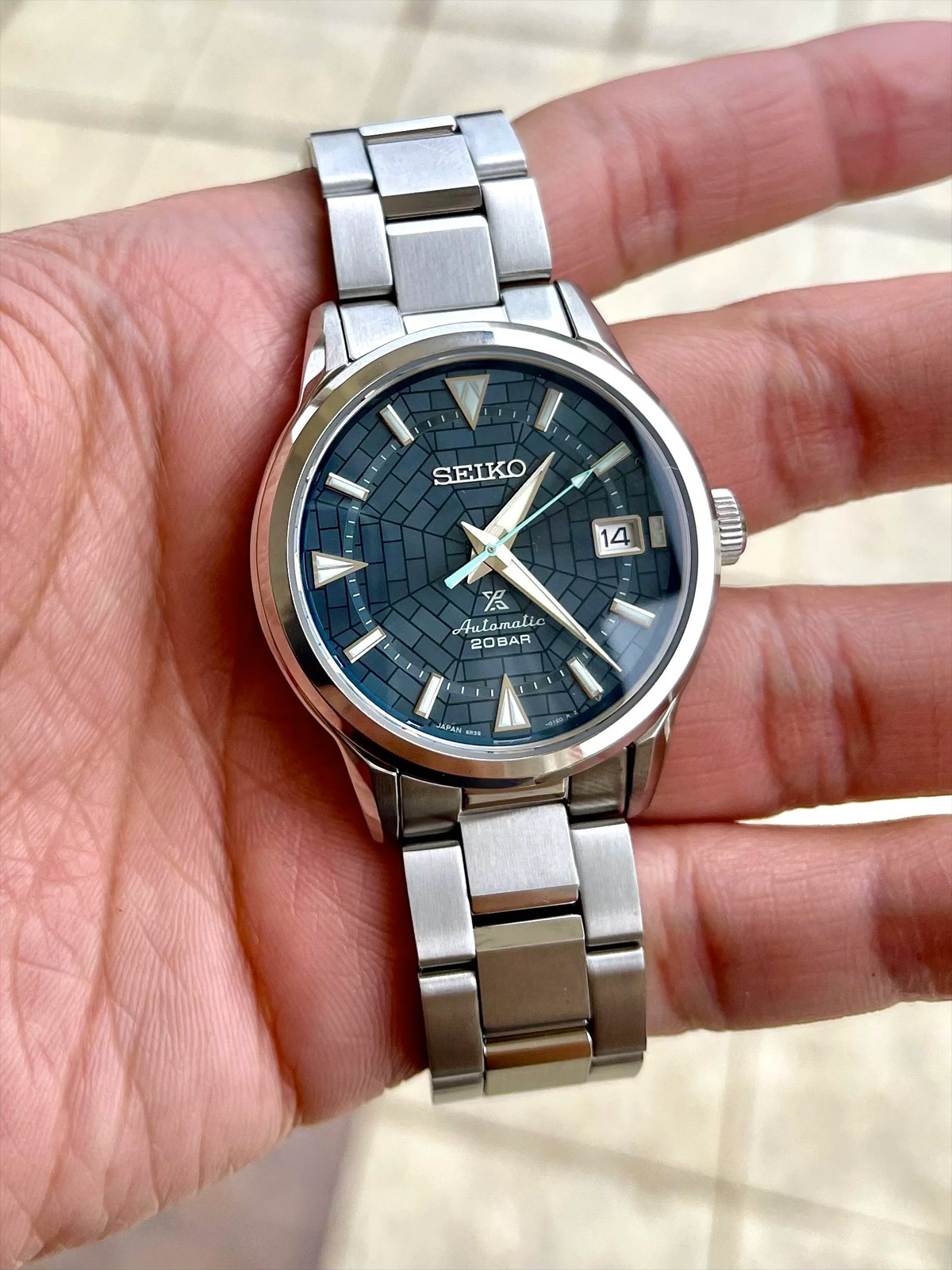 Японские часы Seiko SPB259J1