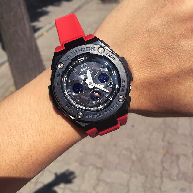 G-SHOCK GST-W300G-1A4