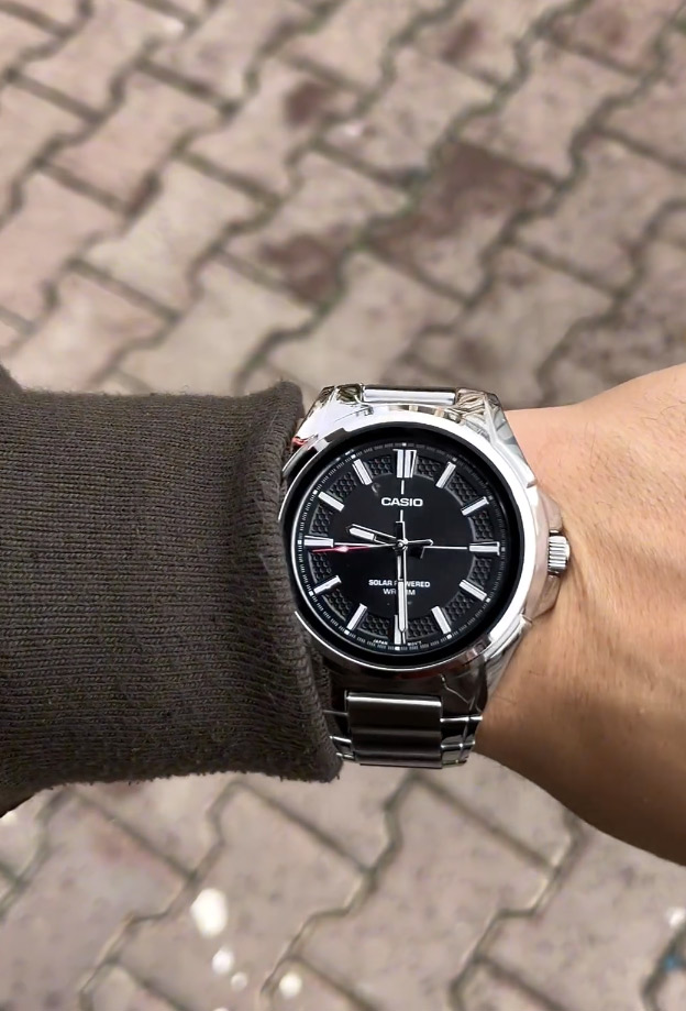 G-SHOCK MTP-RS100D-1A