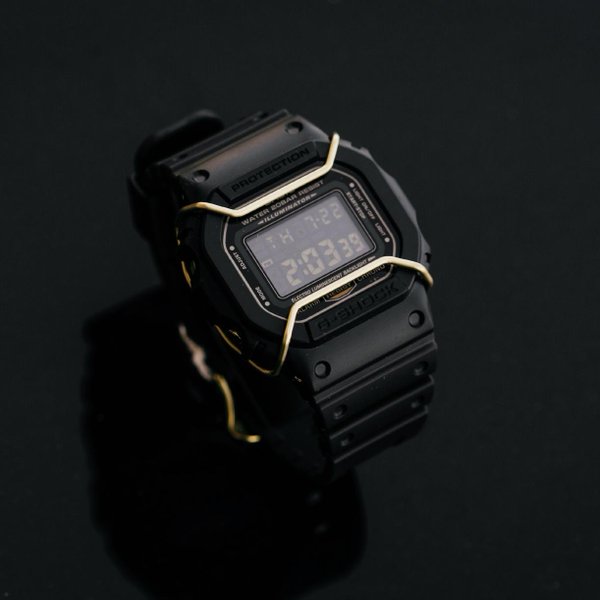G-SHOCK DW-5600P-1E