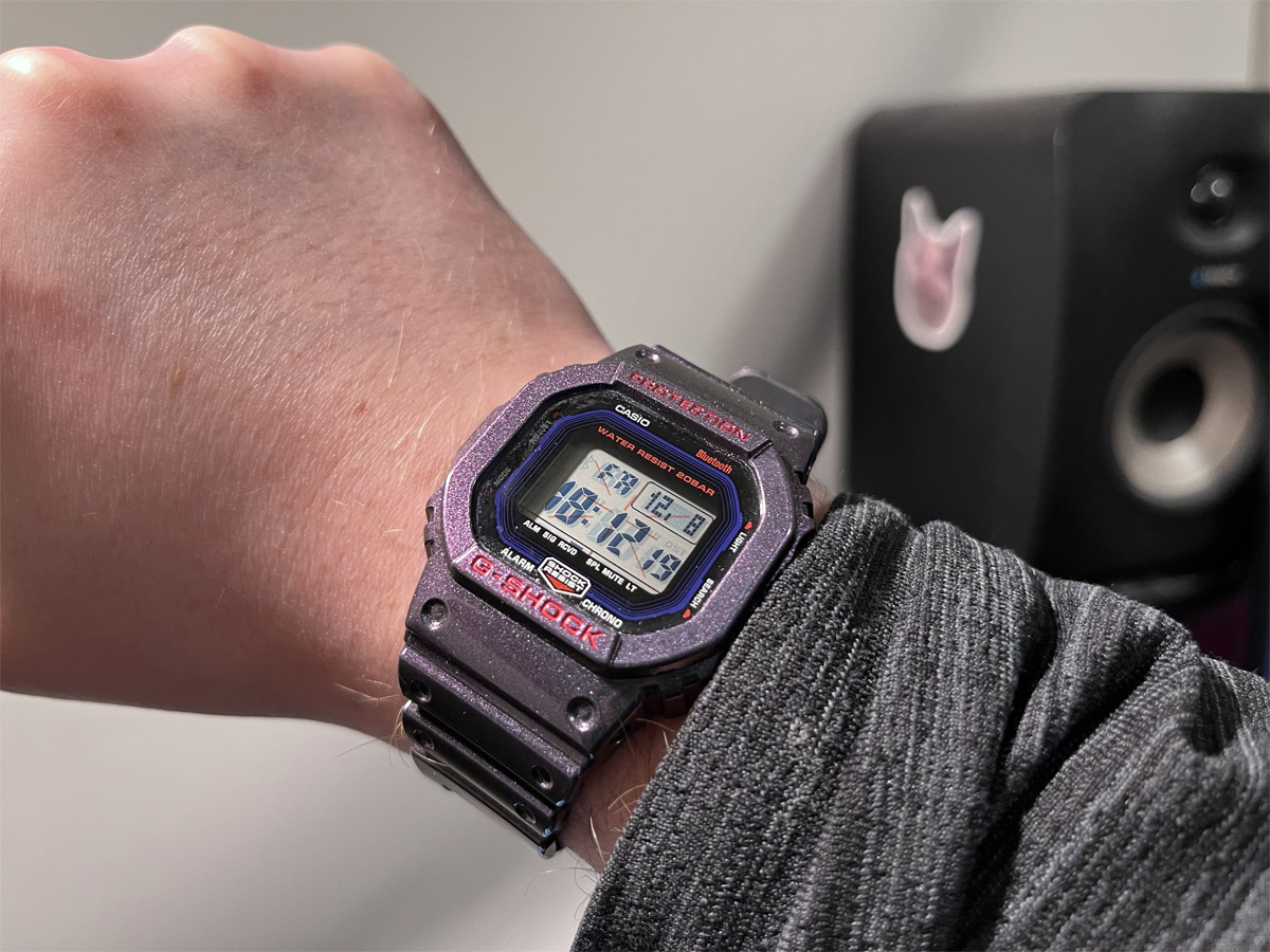 G-SHOCK DW-B5600AH-6E