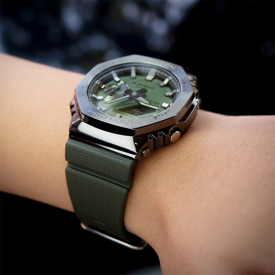 G-SHOCK GM-2100B-3A