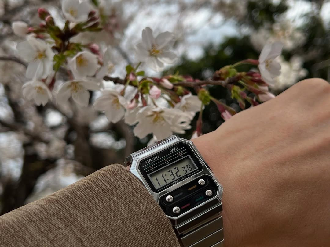 G-SHOCK A100WE-1A