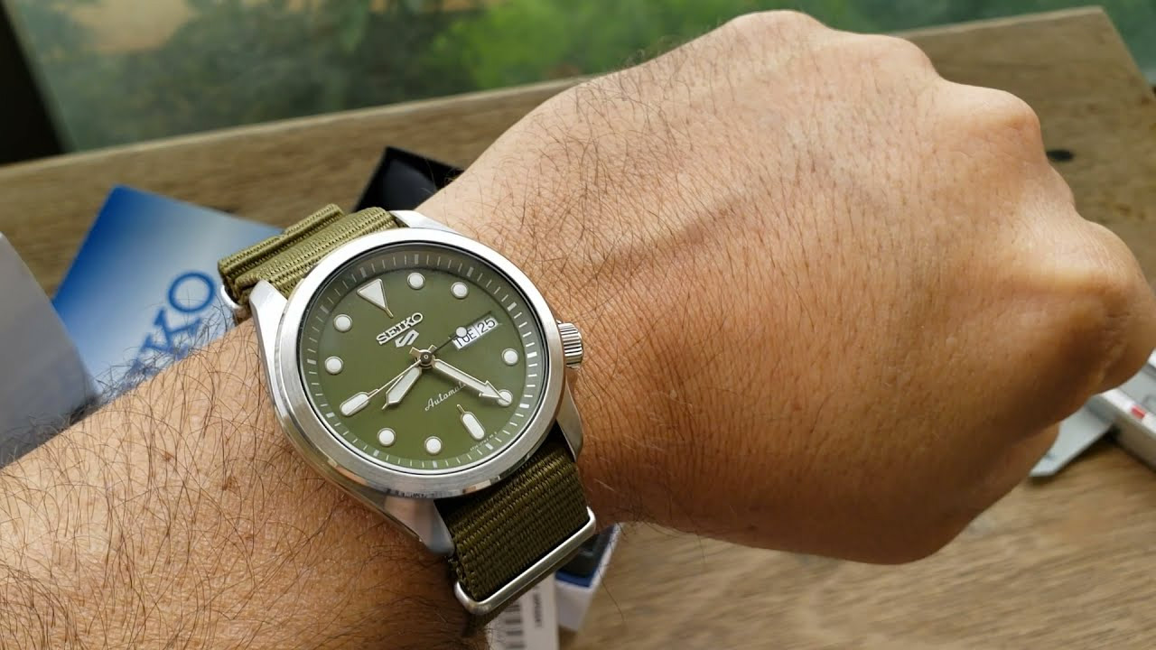 Японские часы Seiko SRPE65K1