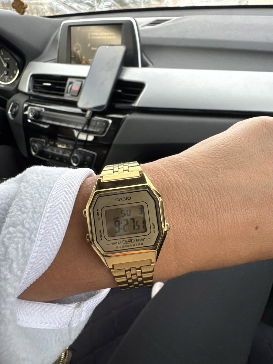G-SHOCK LA680WGA-9E