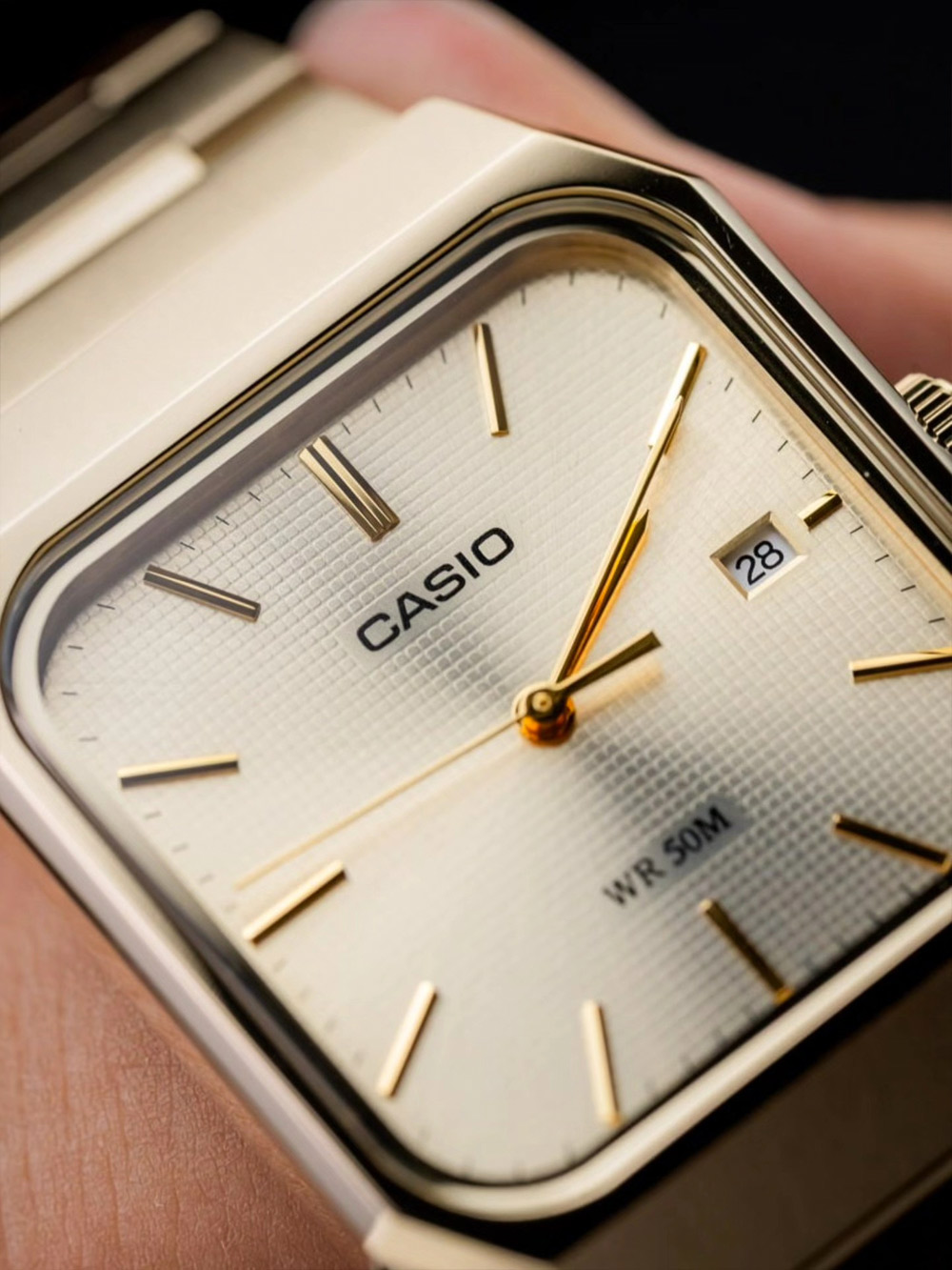 Casio MTP-B185G-9A