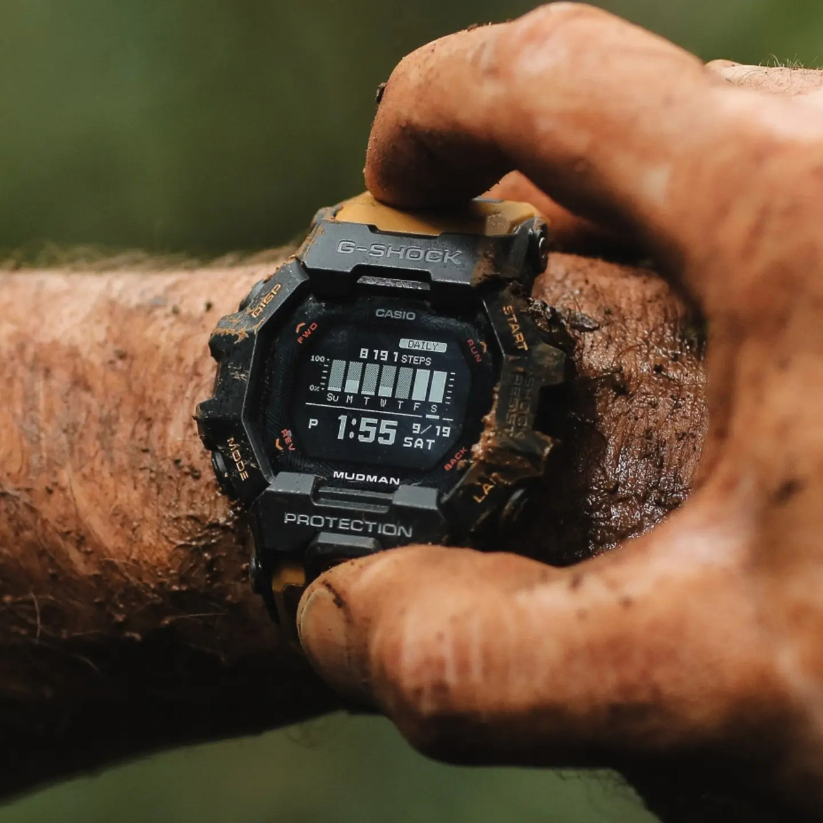 G-SHOCK GDG-B100-1A5
