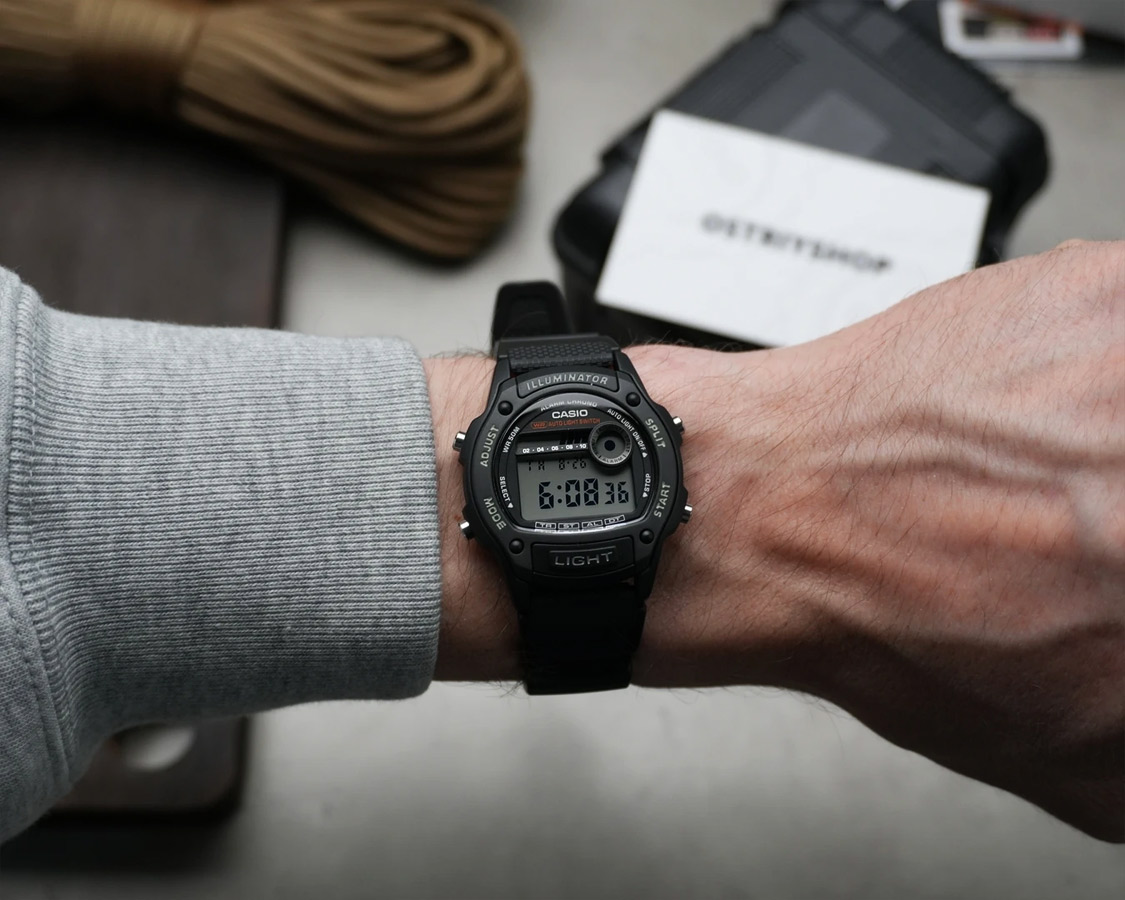 G-SHOCK W-220H-1A