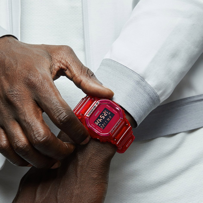 G-SHOCK DW-5600SB-4E