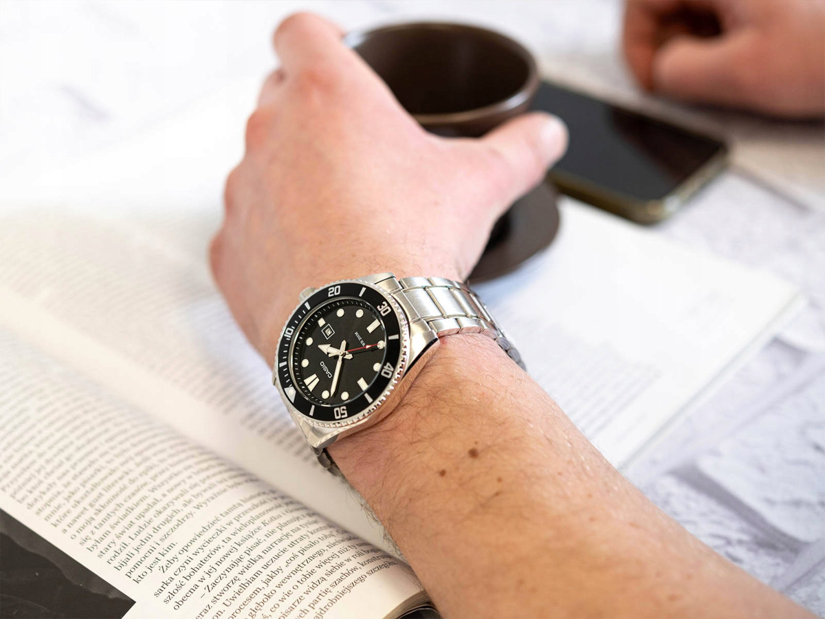 G-SHOCK MDV-107D-1A1