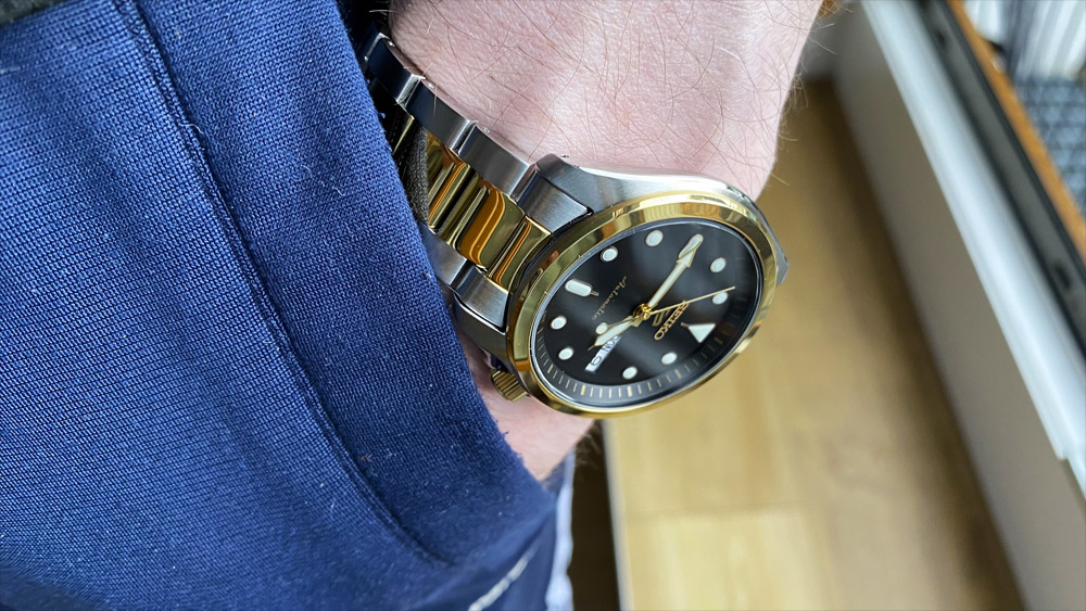 Японские часы Seiko SRPE60K1