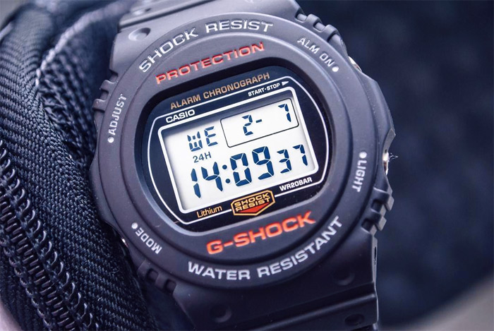 G-SHOCK DW-5750E-1E