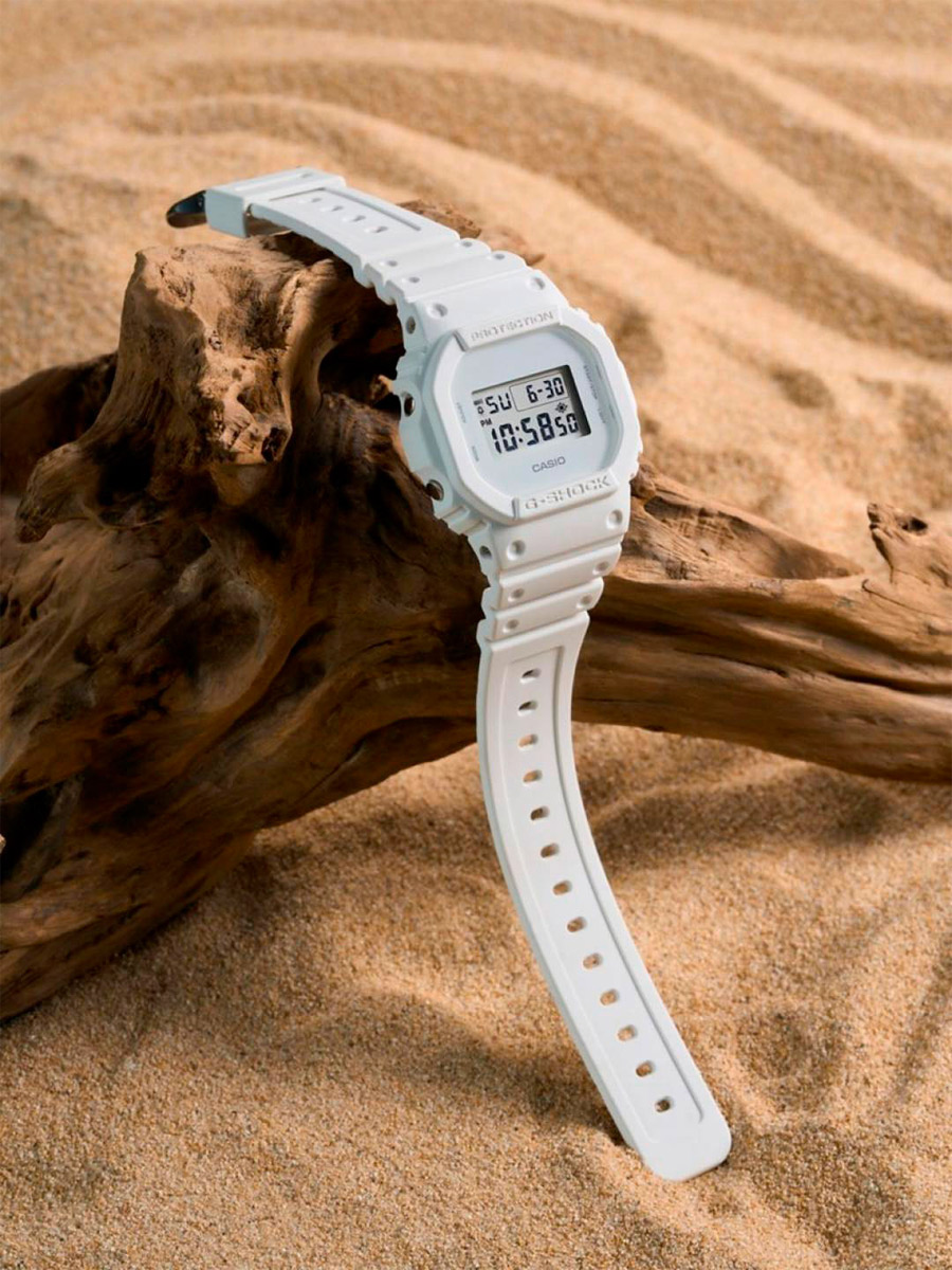 G-SHOCK DW-5600WW-7E