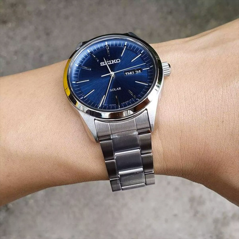 Японские часы Seiko SNE525P1