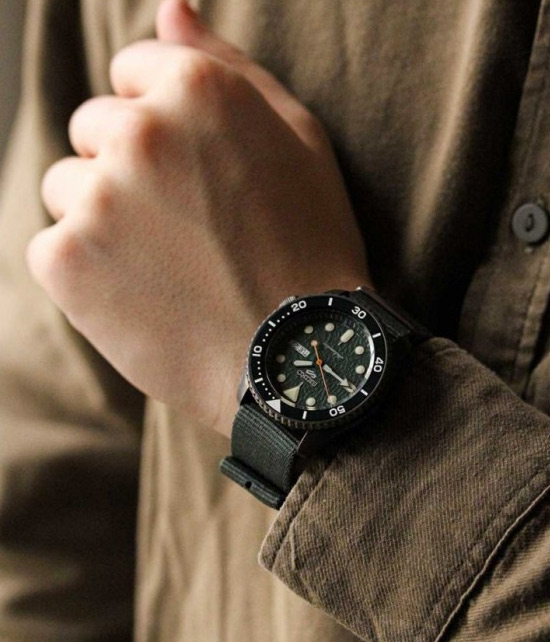 Японские часы Seiko SRPD77K1