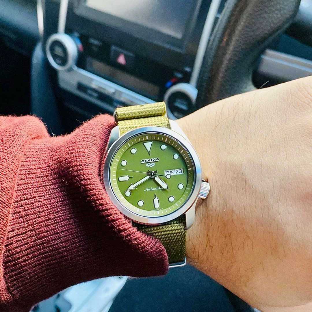 Японские часы Seiko SRPE65K1