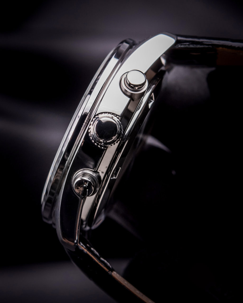 Японские часы Seiko SSB383P1