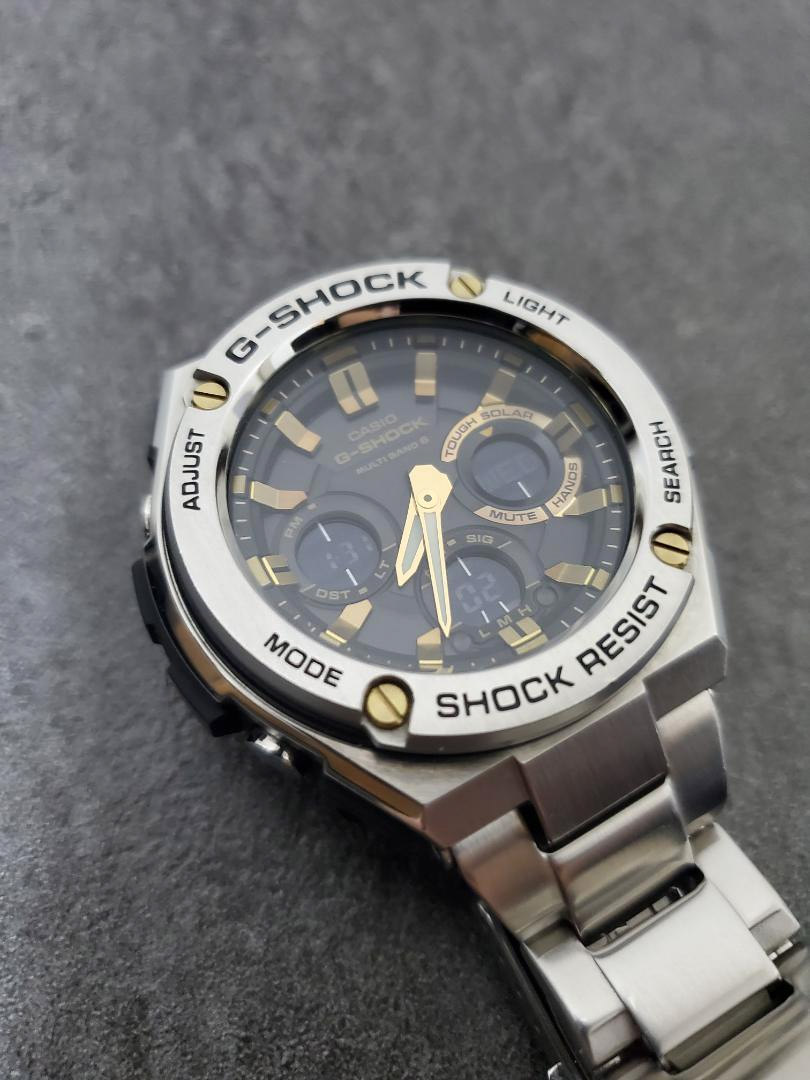 G-SHOCK GST-W110D-1A9