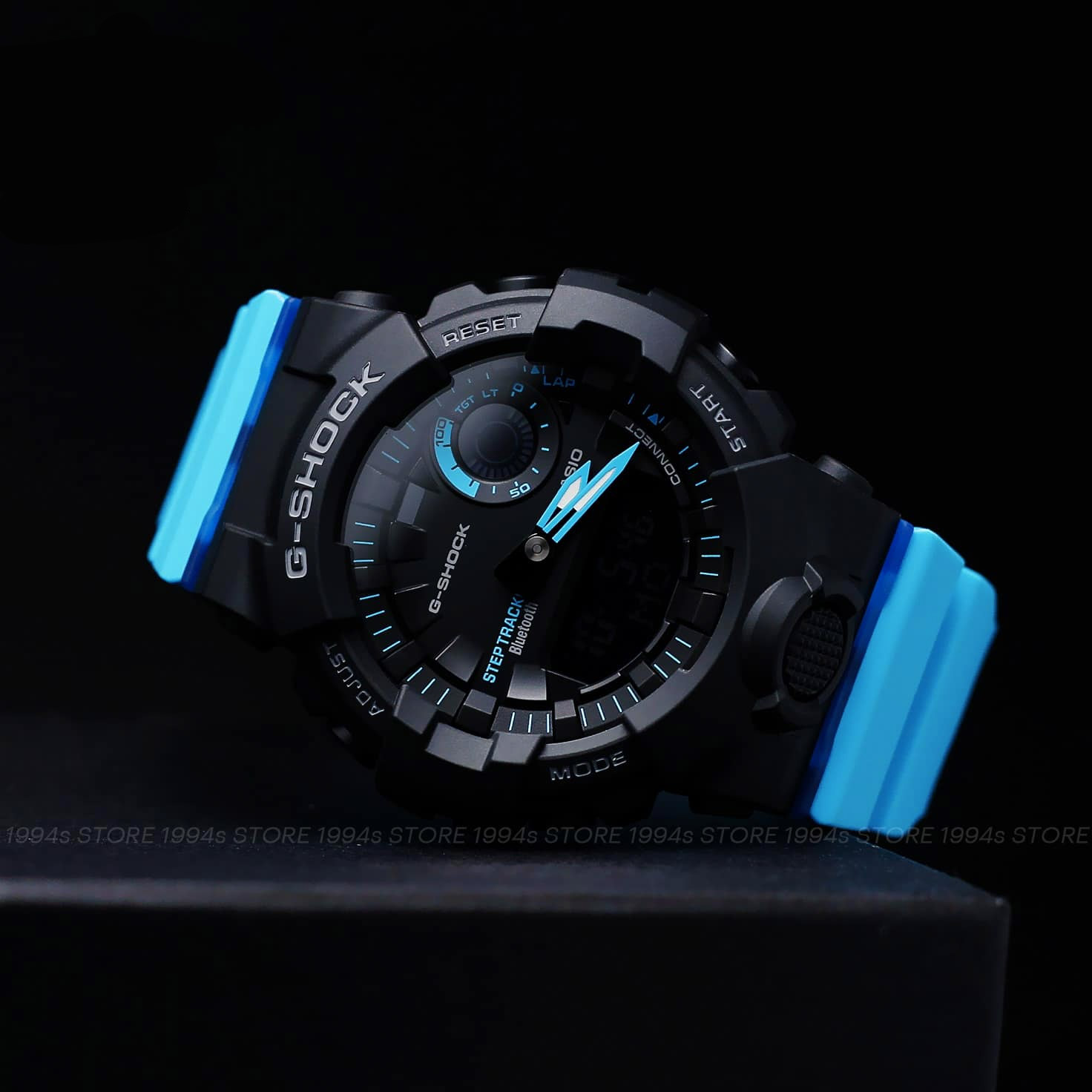 G-SHOCK GMA-B800SC-1A2