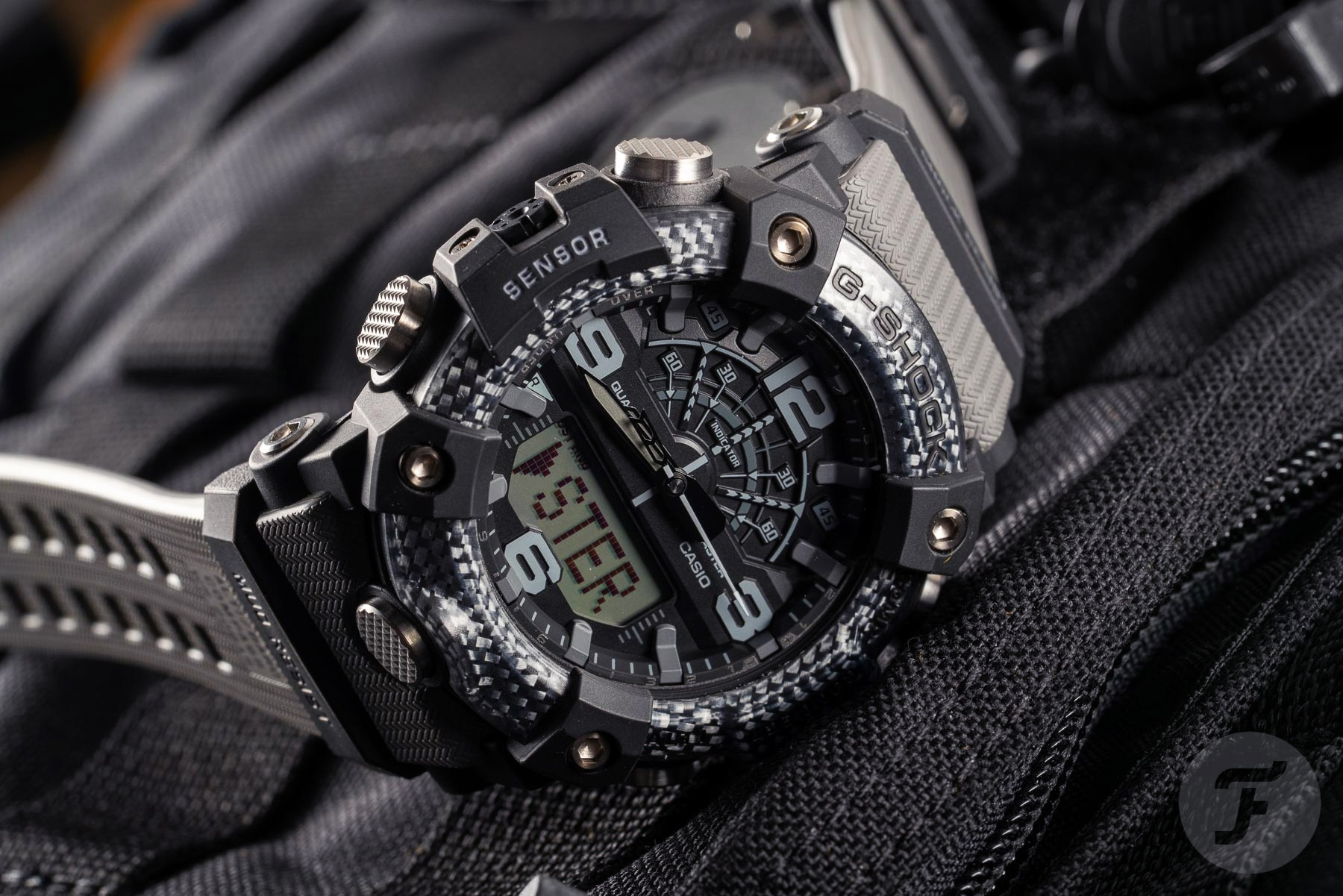 G-SHOCK GG-B100-8A