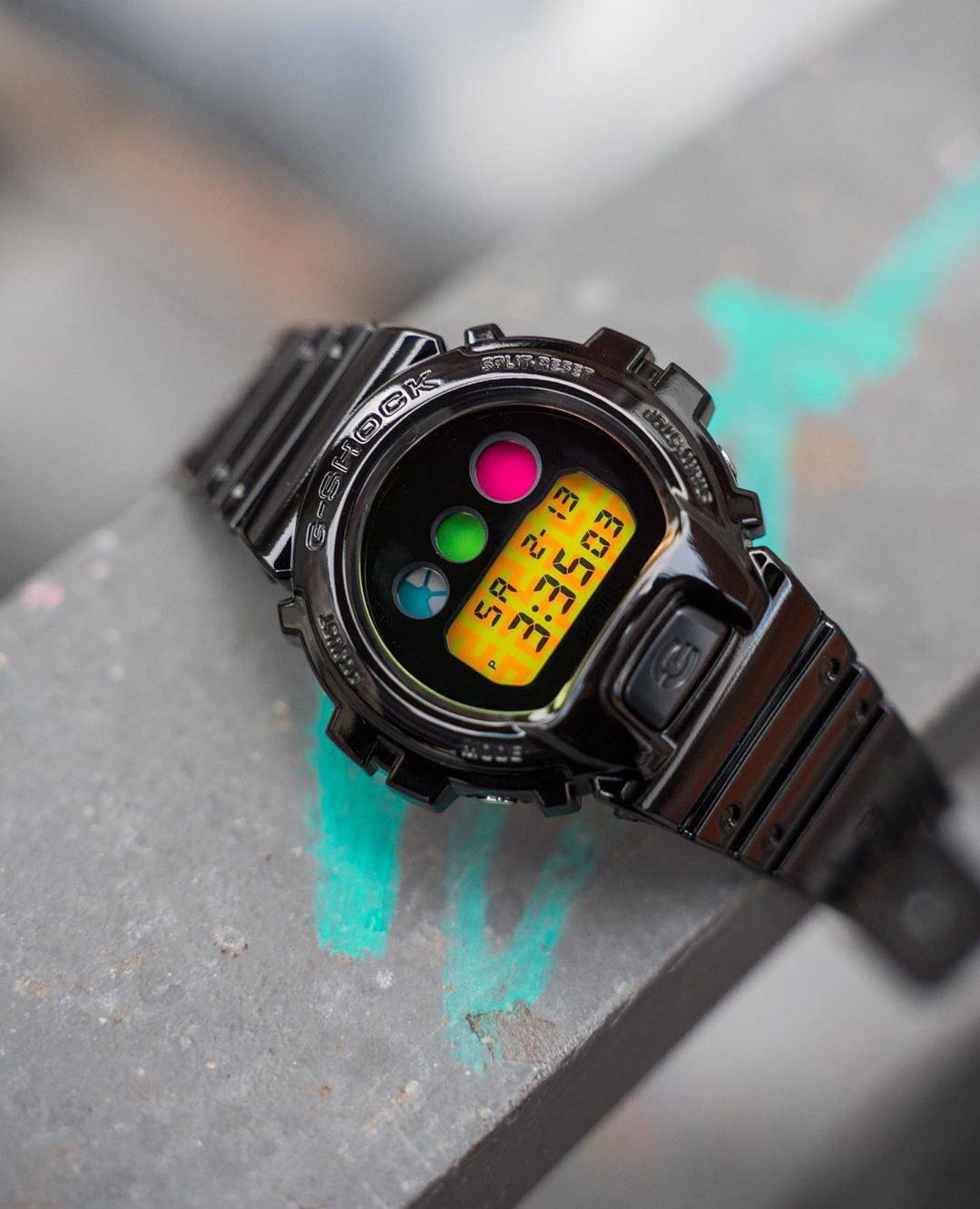 G-SHOCK DW-6900SP-1E