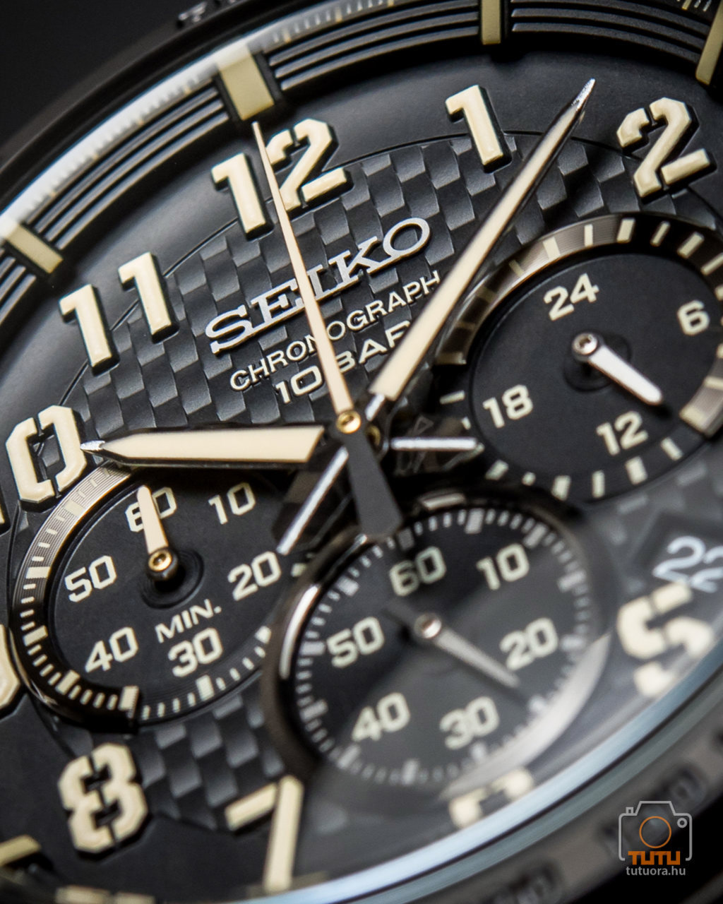 Японские часы Seiko SSB369P1